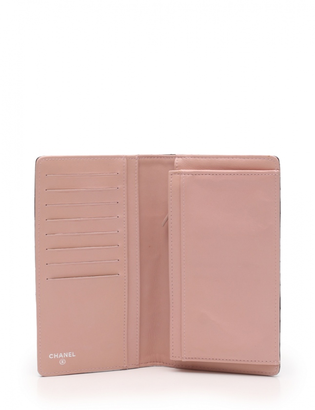 超美品 ◆ 希少　CHANEL　マイクロマトラッセ　二つ折り長財布　ラムスキン CHANEL シャネル 黒 キャビアスキン マトラッセ ゴールド金具 2つ折り