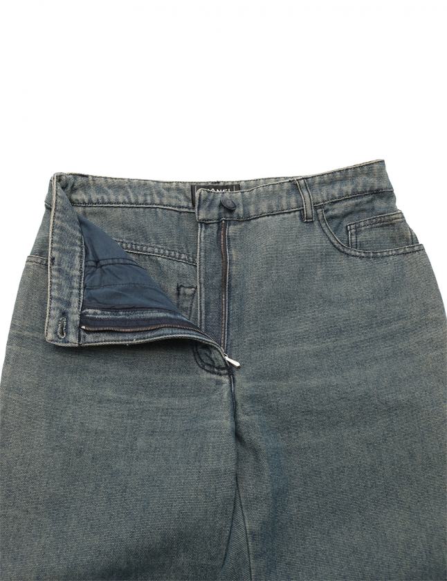 CHANEL デニム Jeans - Embroidered denim, blue — Fashion | CHANEL