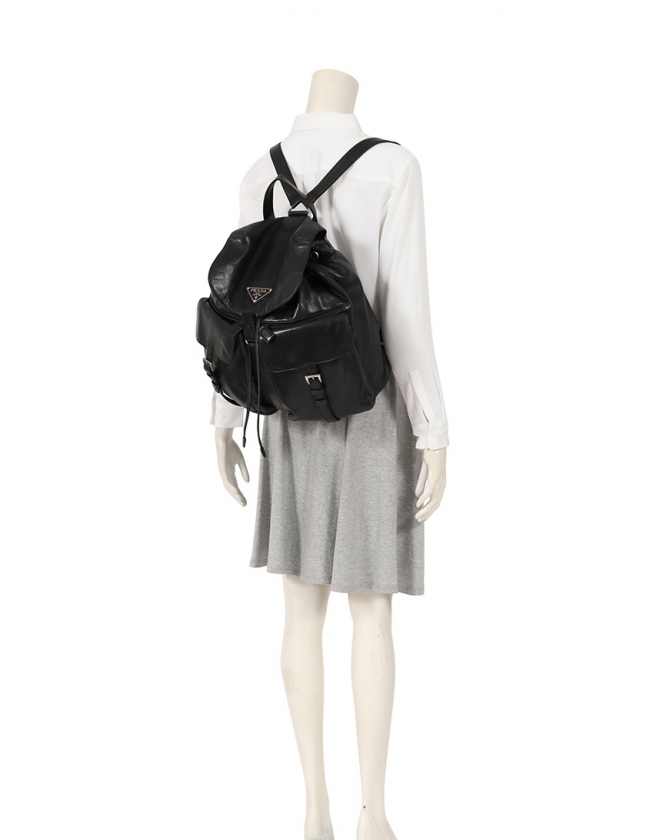 プラダ PRADA リュック バックパック 黒 レザー オールレザー