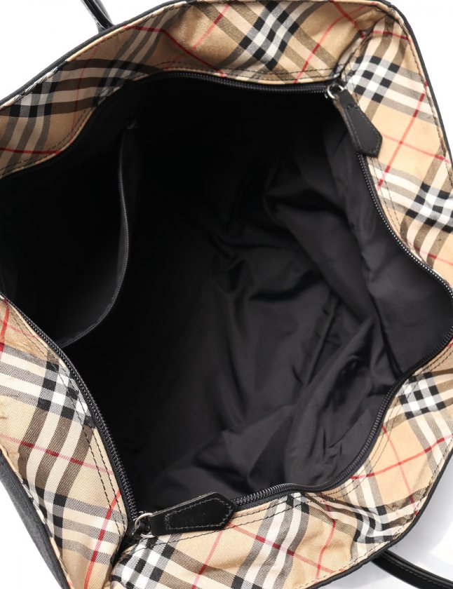 バーバリーブラックレーベル トートバッグ シャドーチェック ゴールドプレート 黒 バーバリーブラックレーベル トートバッグ シャドーチェック