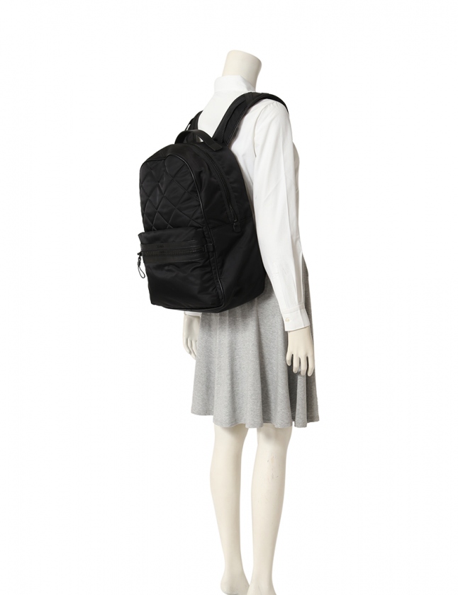 ☆*☆様 MONCLER キルティングバックパック ブラック MONCLER (モンクレール) キルティング ドローコード バケットバッグ