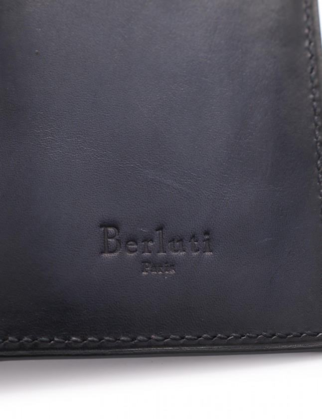 ベルルッティ】紫色 レザー 名刺入れ ベルルッティ】紫色 レザー 名刺