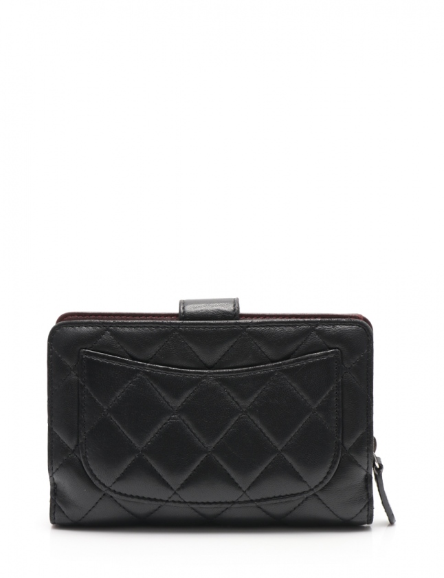美品●シャネル　折り財布　マトラッセ　ココマーク　二つ折り　ラムスキン　黒系 シャネル CHANEL 二つ折り財布 マトラッセ ココマーク 黒 小物