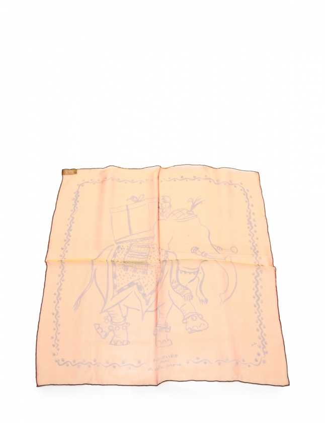 エルメス オレンジ シルク ハンカチ エルメス HERMES ハンカチ 黄 オレンジ 小物 象 シルク レディース 114