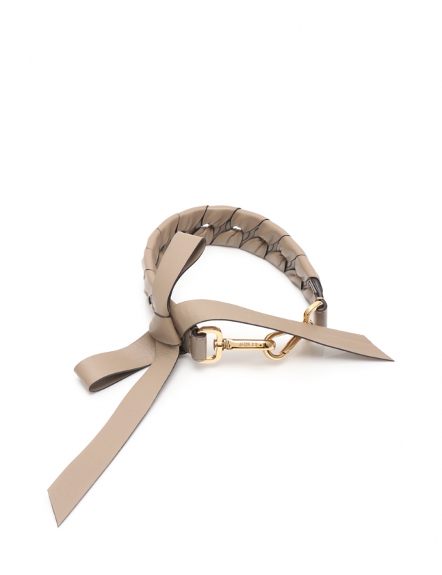 フェンディ FENDI ハンドルストラップ ミニストラップユー ベージュ 