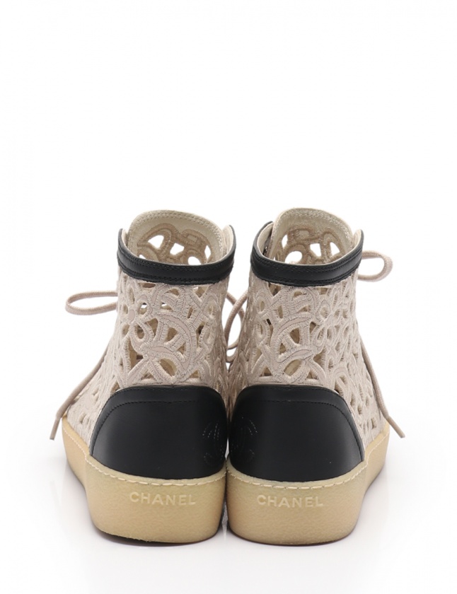 CHANEL ハイカットスニーカー ベージュ/黒 CHANEL ハイカットスニーカー ベージュ/黒