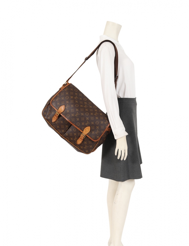 ルイヴィトン モノグラム ジベシエールGM ショルダーバッグ レザー PVC LOUIS VUITTON ルイヴィトン ジベシエールGM 斜め掛けOK