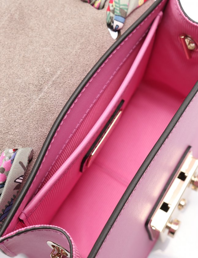 フルラ FURLA チェーンショルダーバッグ メトロポリス ミニ セタ フルラ FURLA チェーンショルダーバッグ メトロポリス ミニ セタ