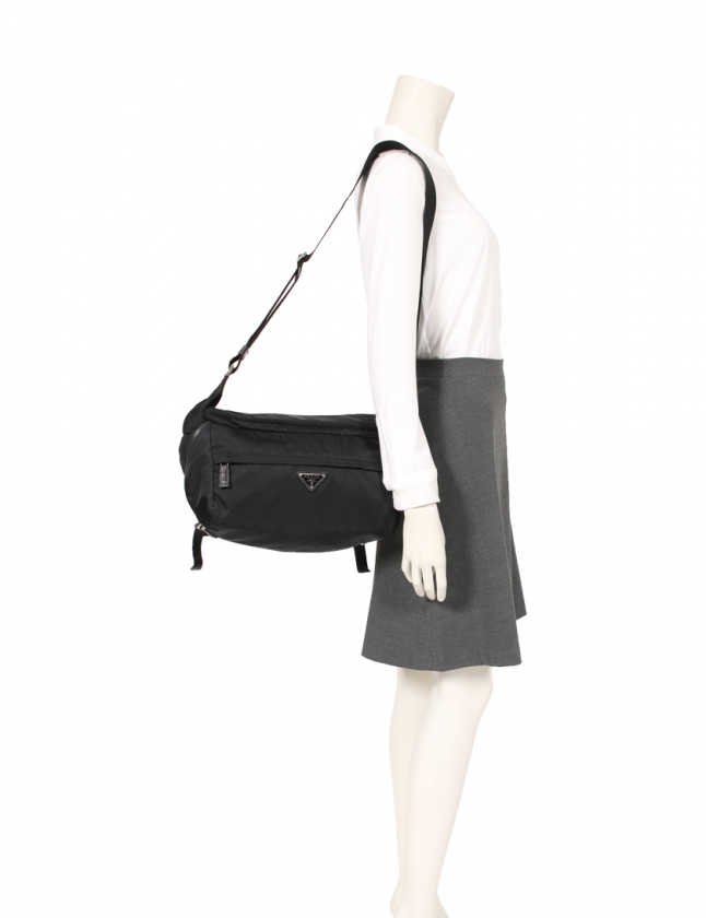 プラダ PRADA メッセンジャーバッグ ショルダーバッグ 黒 VA0991