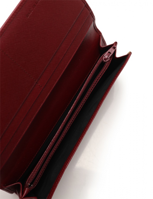 PRADA プラダ　長財布 2つ折り サフィアーノ ボルドー色 PRADA プラダ 長財布 2つ折り サフィアーノ ボルドー色