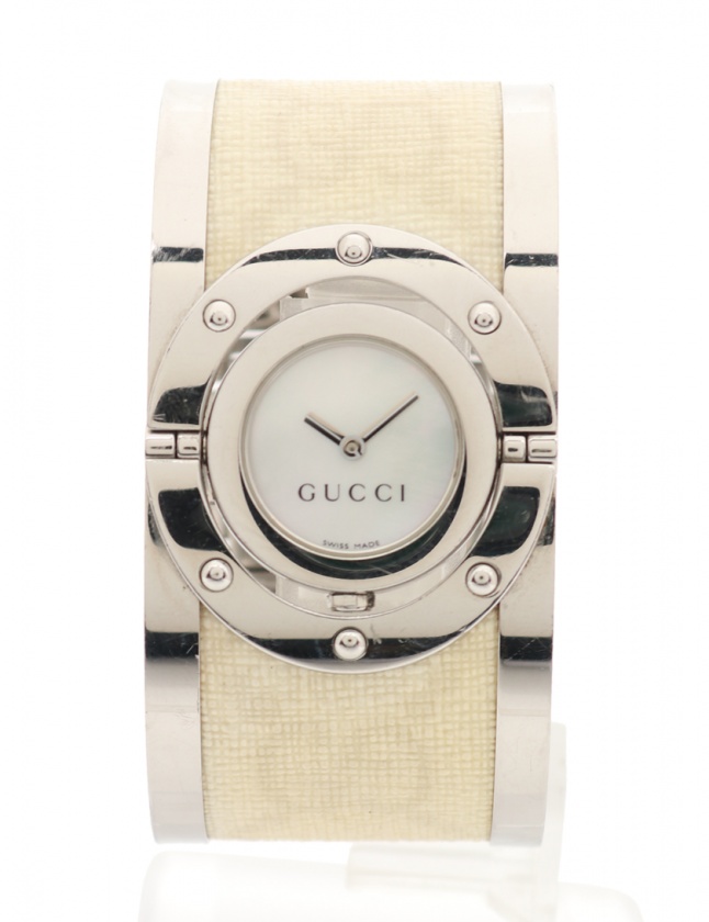 グッチ GUCCI 腕時計 クオーツ THE TWIRL WATCH バングルウォッチ  