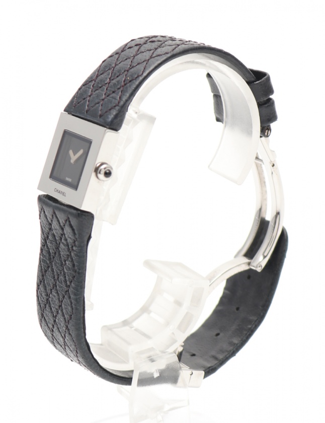 シャネル CHANEL マトラッセ ブラック 黒 シルバー クォーツ 腕時計 シャネル CHANEL 腕時計 レディース クオーツ マトラッセ シルバー 黒