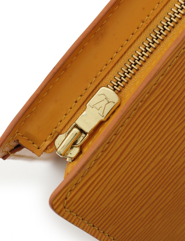 Louis Vuitton エピ サック トライアングル　タッシリイエロー　美品 ルイヴィトン LOUIS VUITTON ハンドバッグ サック