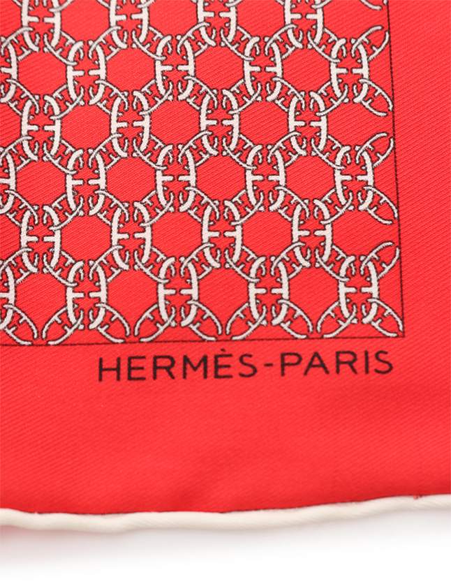 HERMES 2021年モデル 赤いストライプハンカチ HERMES 2021年モデル 赤いストライプハンカチ