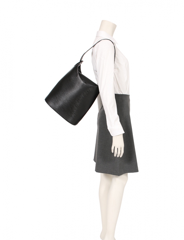 ルイヴィトン LOUIS VUITTON ショルダーバッグ ヴェルソー エピ 