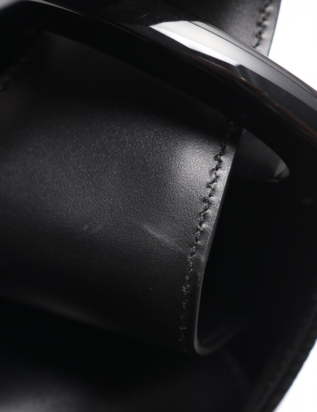 ルイヴィトン LOUIS VUITTON ショルダーバッグ ヴェルソー エピ