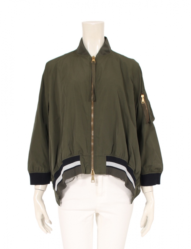 モンクレール MONCLER ボマージャケット ポンチョ ルブロッション 