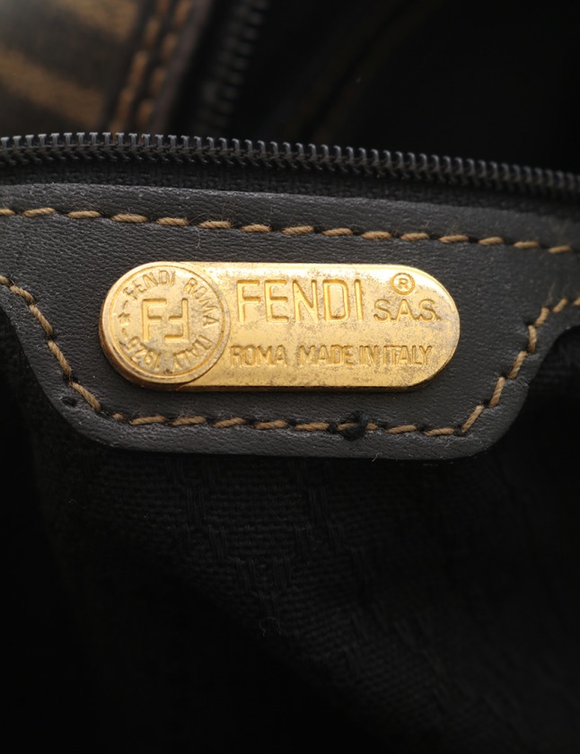 FENDI◇フェンディ/ショルダーバッグ/オーロックカメラバッグ