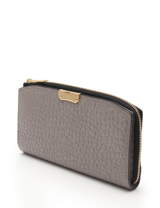 バーバリー Alvington コンチネンタルウォレット L字ファスナー レザー