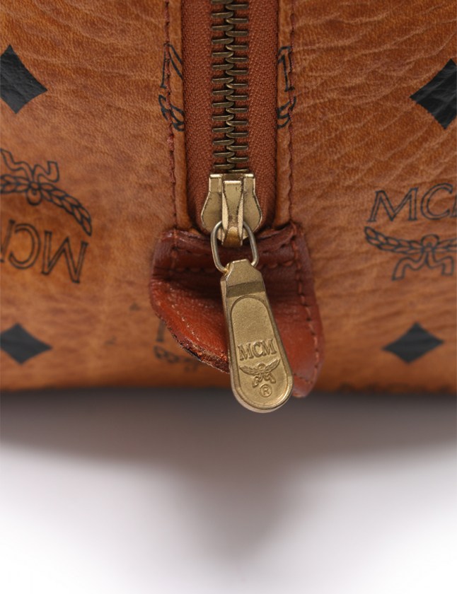 エムシーエム MCM ボストンバッグ 茶 黒 PVC レザー