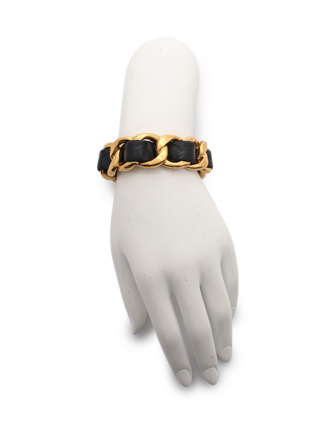 シャネル CHANEL バングル ゴールド アクセサリー レザー 23