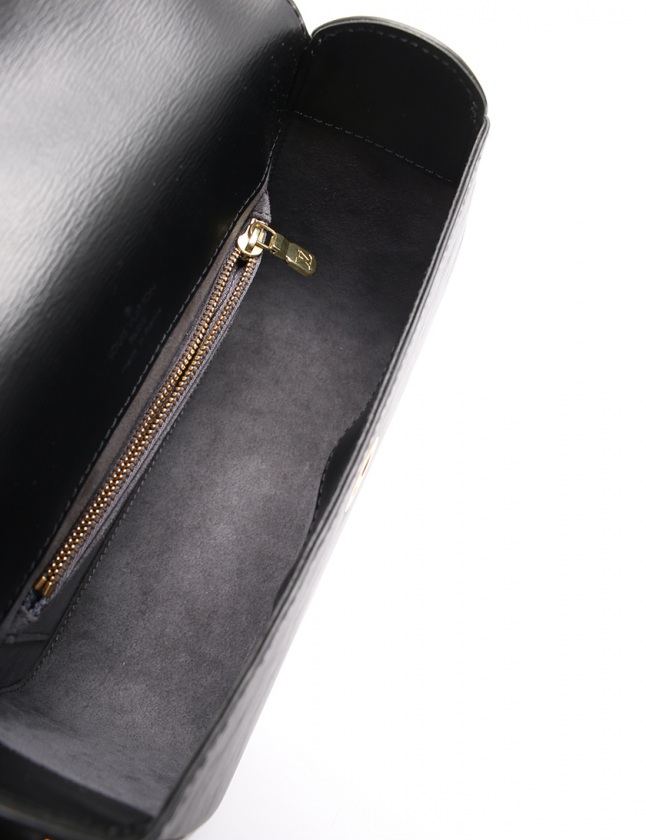 ルイヴィトン LOUIS VUITTON ショルダーバッグ ビュシ エピ