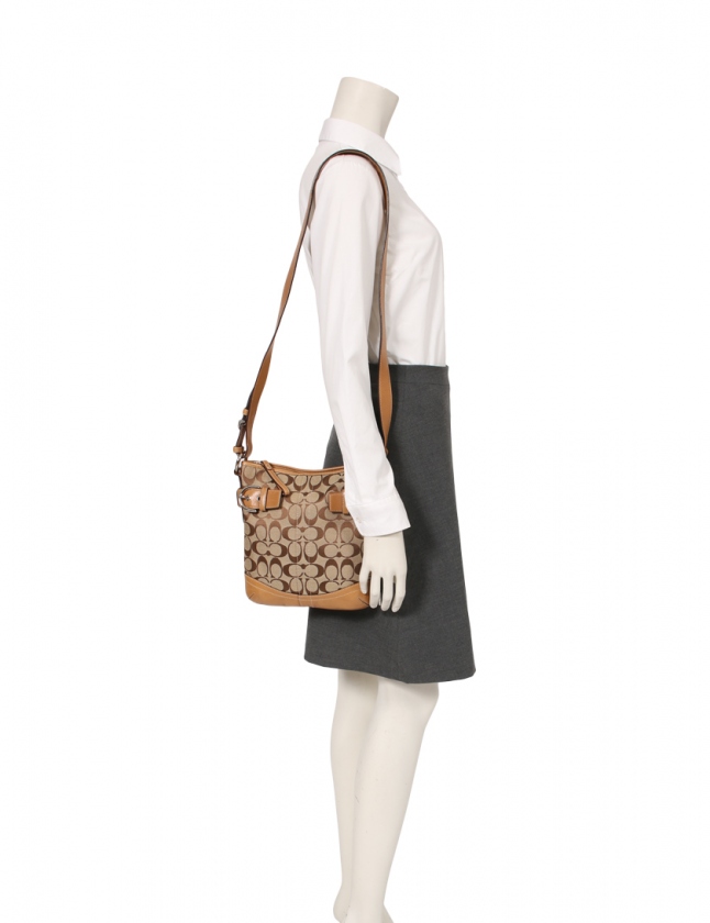 コーチ COACH ショルダーバッグ シグネチャー ベージュ 茶 6740 コーチ COACH ショルダーバッグ シグネチャー ベージュ 茶 6740