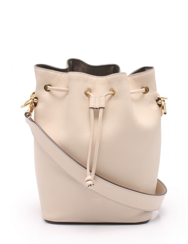 フェンディ FENDI ショルダーバッグ モントレゾール ベージュ フェンディ FENDI ショルダーバッグ モントレゾール ベージュ