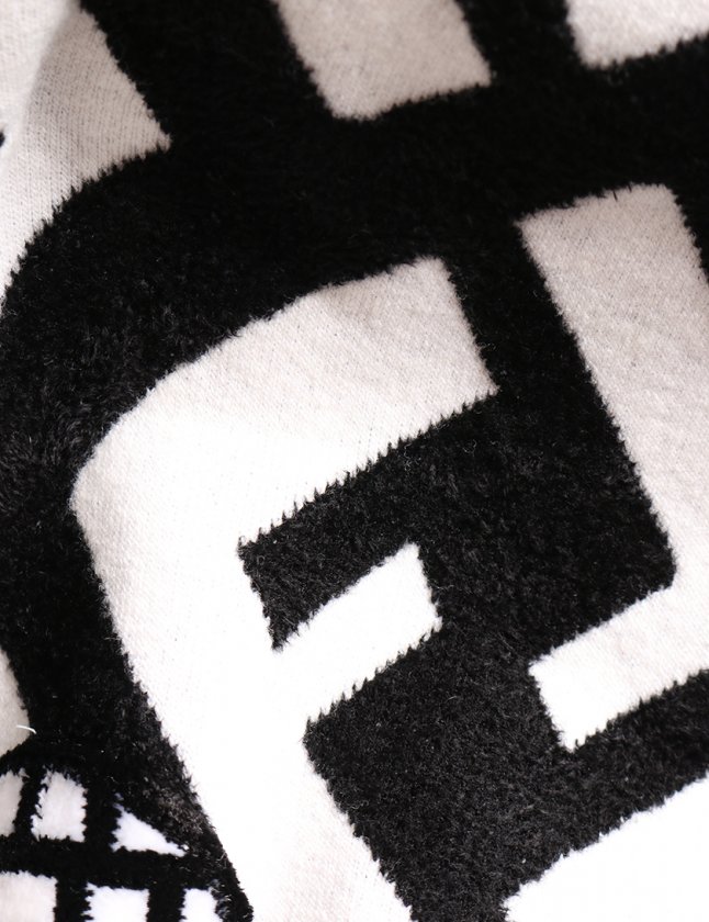FENDI フェンディ　長袖　ニット　セーター　ズッカ柄 楽天市場】FENDI(フェンディ) ズッカ柄 ニット トップス