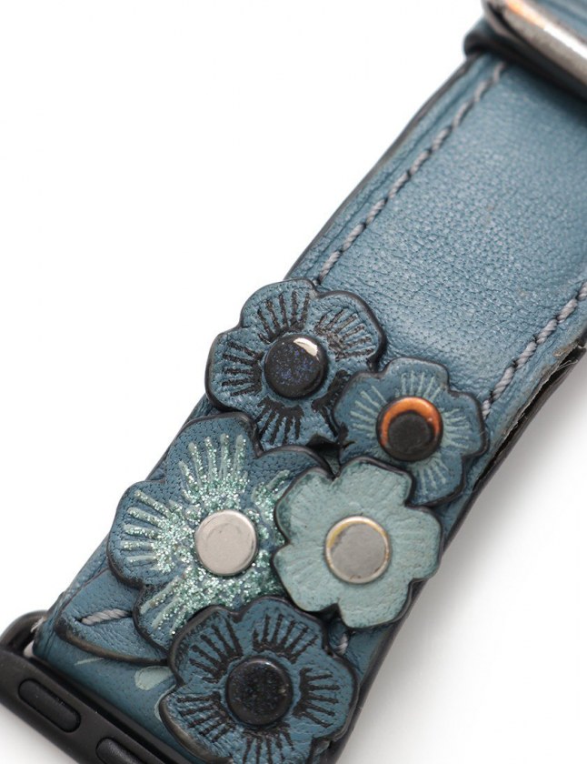 COACH アップルウォッチ ベルト ストラップ ウィズ ティーローズ フラワー COACH アップルウォッチ ベルト ストラップ ウィズ ティーローズ
