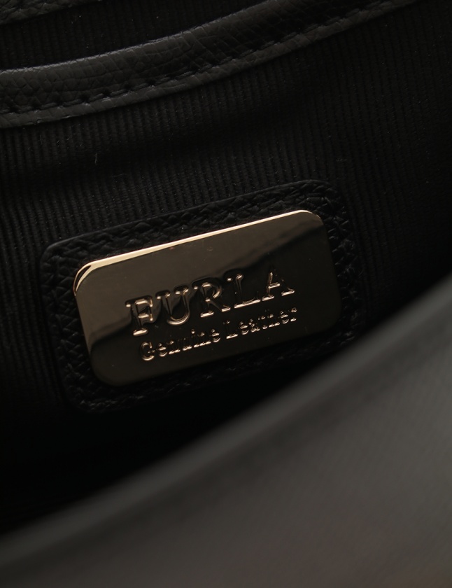 フルラ FURLA チェーンショルダーバッグ メトロポリス 黒 レザー