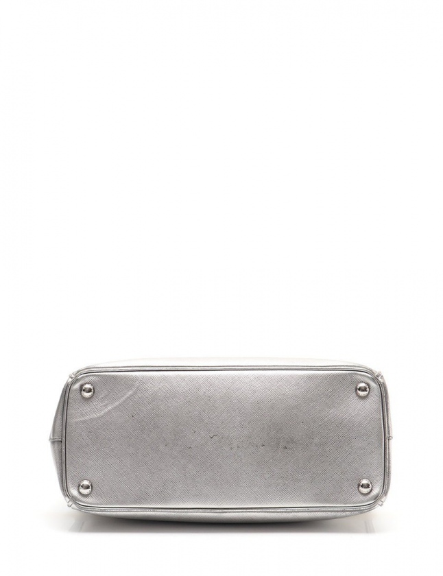 PRADA シルバーショルダーバッグ Prada クレオ レザーショルダーバッグ | シルバートーン | FARFETCH JP