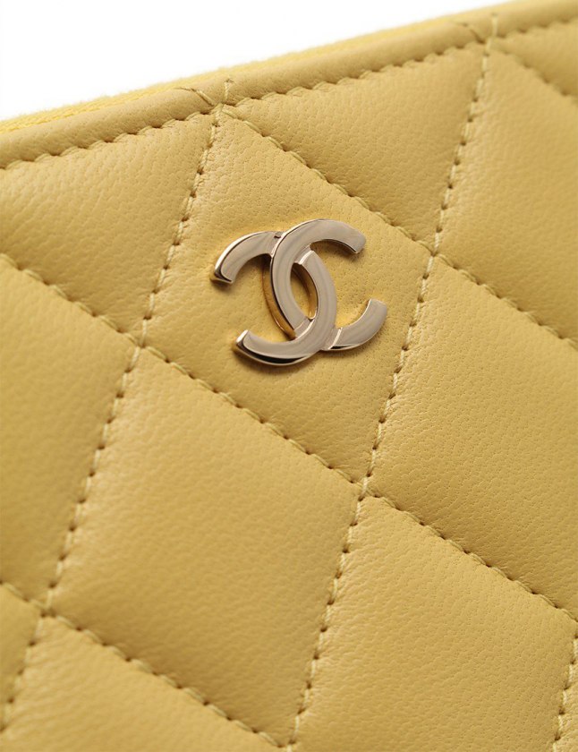 CHANEL シャネル マトラッセ イエロー　ラウンドファスナー 長財布 CHANEL シャネル 財布 マトラッセラウンド長財布 イエロー