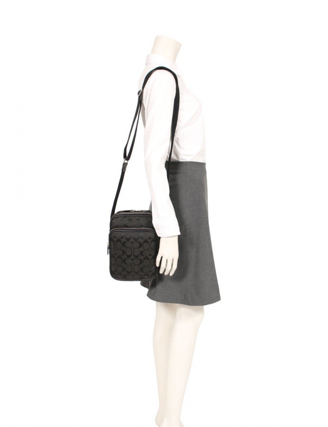 コーチ COACH ショルダーバッグ シグネチャー 黒 4270 キャンバス