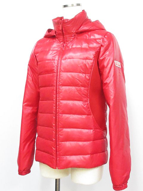 BURBERRY GOLF レディースレインウェア レッド Mサイズ BURBERRY GOLF レディースレインウェア レッド Mサイズ BURBERRY