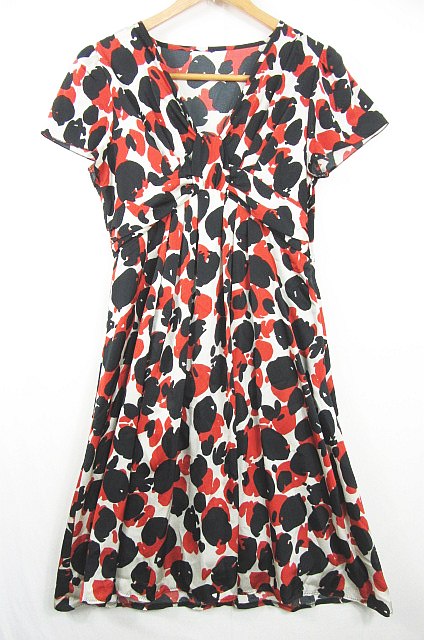 イネド Ined ワンピース 半袖 Vネック サテン フレア 9 ホワイト ブラック レッド 総柄 Kz0793 レディース 119 ベクトルパーク