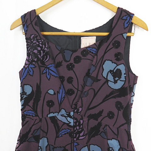 専用☆　シビラ　花柄　ノースリーブ　ワンピース　M シビラ ワンピース 花柄 ノースリーブ ノースリーブリネンワンピース