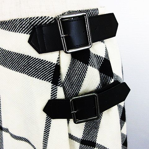 BURBERRY LONDONフレアスカート ブラック 40 ベルト付き BURBERRY