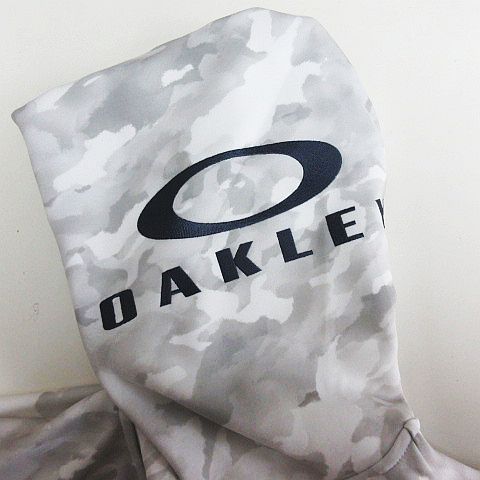 OAKLEY 迷彩柄ジャケット 新品タグ付き‼️】OAKLEY 迷彩柄お洒落ジャケット