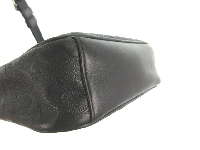 0925 COACH コーチ　ショルダーバッグ　シグネチャー　F11741 中古・古着通販】COACH (コーチ) シグネチャーショルダーバッグ