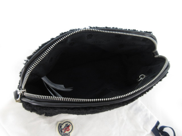 モンクレール MONCLER ポーチ セカンドバッグ クラッチ ロゴ ムートン 