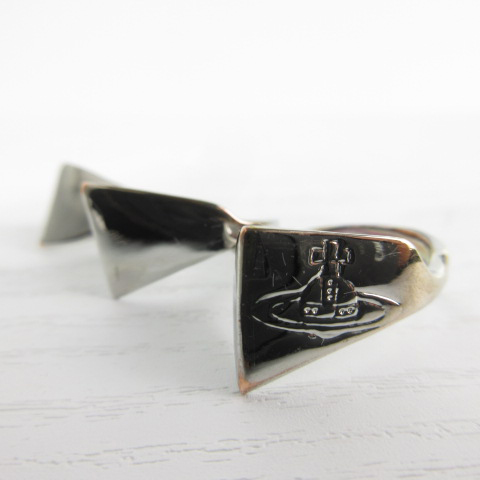 ヴィヴィアンウエストウッド Vivienne Westwood 指輪 リング ナックル