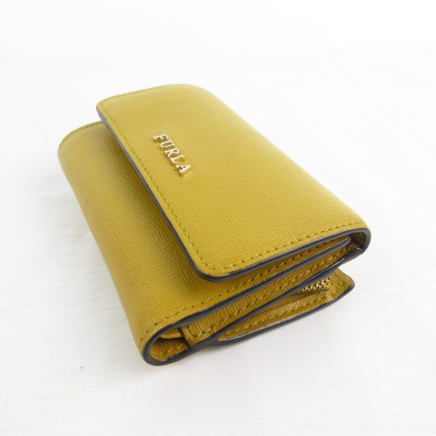 FURLA ゴールド キルティング 三つ折り財布 FURLA ゴールド キルティング 三つ折り財布 FURLA ゴールド