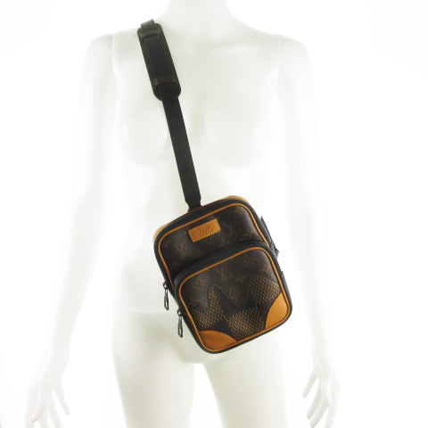 楽譜モルダウ送料無料 ルイヴィトン Louis Vuitton Nigo ニゴ スリングバッグ ボディバッグ ショルダー モノグラム ダミエ ジャイアント アマゾン N 鞄 メンズ レディース Forzoe送料無料 メンズバッグ ボディバッグ Empie Osky Church