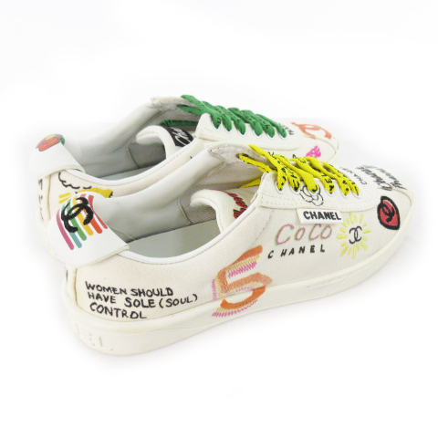 シャネル CHANEL Pharrell Williams ファレルウィリアムス スニーカー 