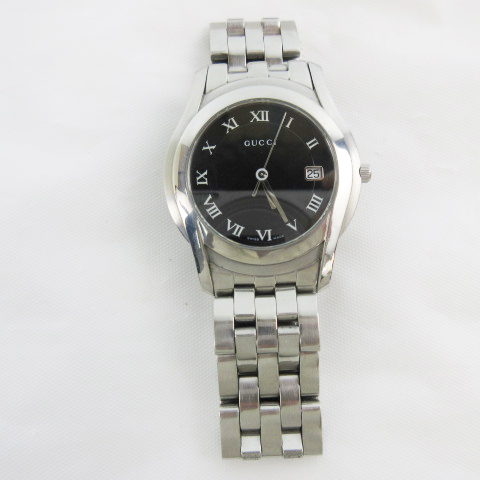 ✨人気 GUCCI グッチ 5500 M シルバー ブラック デイト GUCCI グッチ 5500XL 黒文字盤 ブラック ステンレス 電池式
