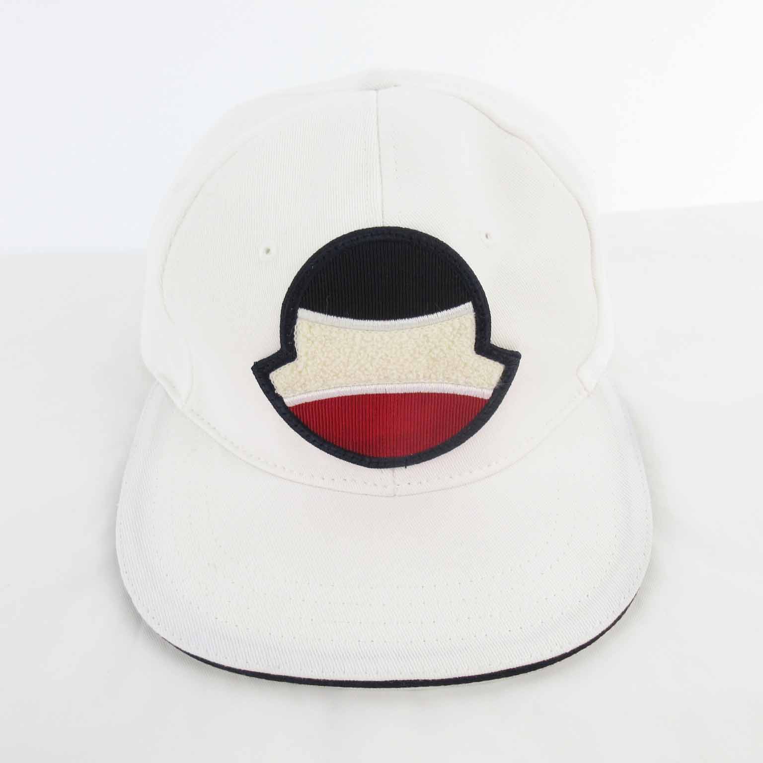 MONCLER ホワイトキャップ ストライプ付き MONCLER ホワイトキャップ ストライプ付き Brandol / MONCLER