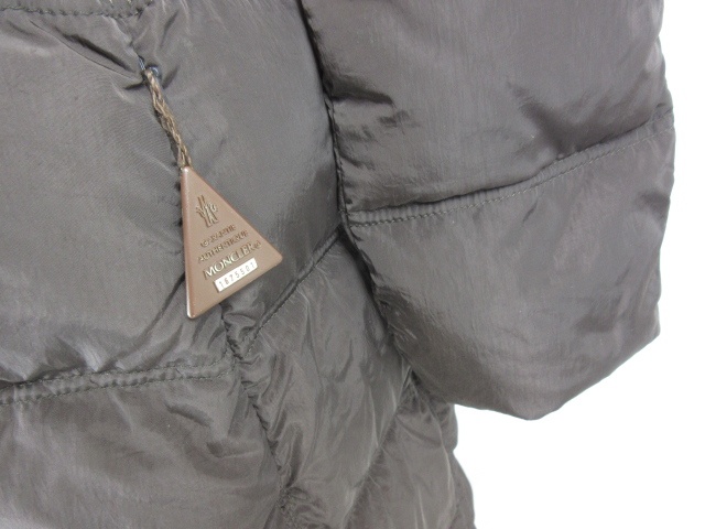 モンクレール MONCLER ロングダウンコート マドレーヌ ボリューム モンクレール MONCLER ロングダウンコート マドレーヌ ボリューム