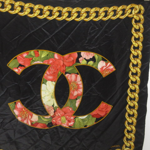 CHANEL カメリア柄　ココマーク　大判スカーフ　シルク100％ シャネル 大判スカーフ カメリア ココマーク マトラッセ
