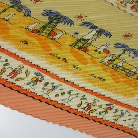エルメス HERMES カレ プリーツスカーフ 故郷に帰る シルク マルチカラー エルメス HERMES カレ プリーツスカーフ 故郷に帰る シルク